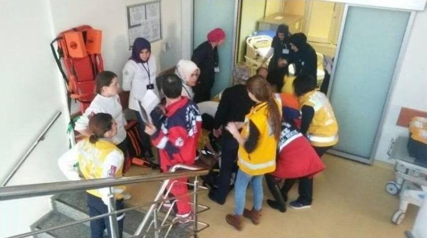 Simav Devlet Hastanesi&rsquo;nde Ger&ccedil;ek Gibi Tatbikat