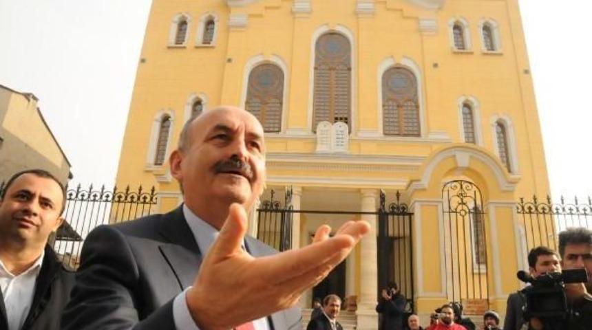 M&uuml;ezzinoğlu: musevi ve hıristiyanların hukuku bizimki kadar değerlidir