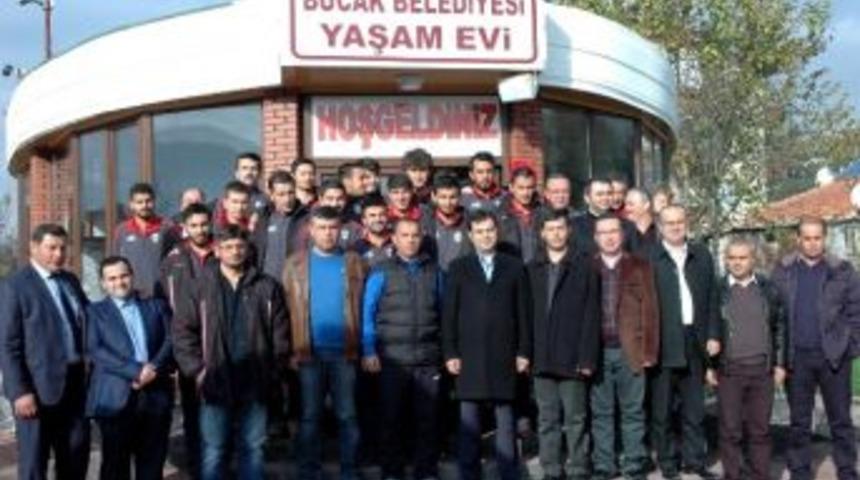 Bucak Belediye Oğuzhanspor, İzmir Deplasmanına Gitti