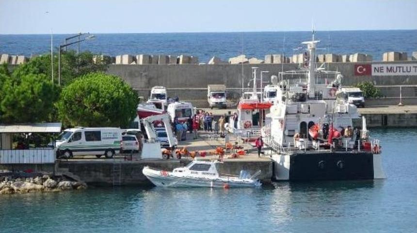Tekne Faciasında Kaptan Sadece Kendi Ailesine Can Yeleği Giydirmiş
