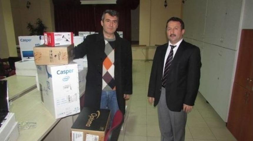 Okulların Teknoloji Donanımı Yenileniyor