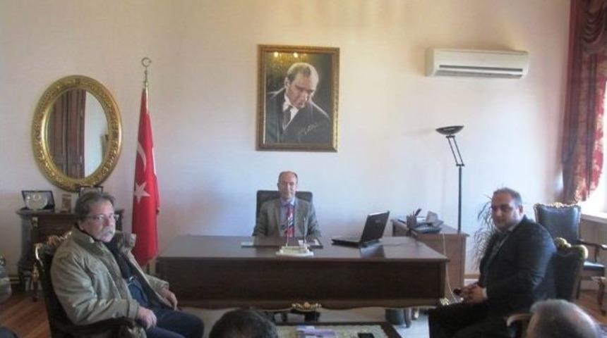 Ayvalık Mhp&rsquo;den Kaymakam Nazlı&rsquo;ya Ziyaret