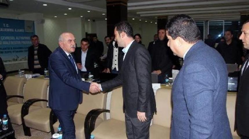 Şırnak Valisi İpek: Kafayı &Ccedil;ekerken Tweet Atmak Boş Şeyler