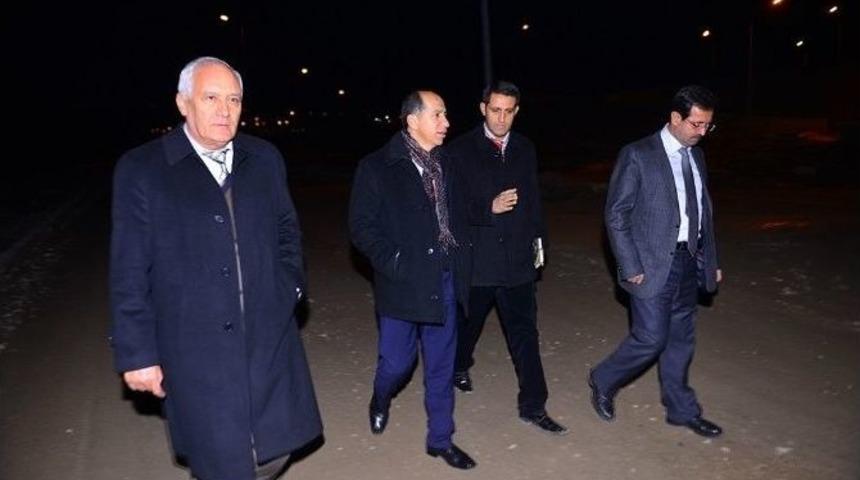 Batman &Uuml;niversitesi Batı Raman Kamp&uuml;s Yolları Onarılıyor