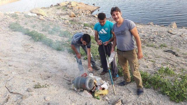 Genç Avcılardan Doğayı Kirletenlere Uyarı;