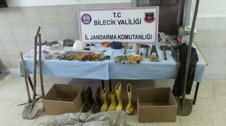 Bilecik’te Bizans Dönemine Ait Olduğu Değerlendirilen Taşlar Ele Geçirildi