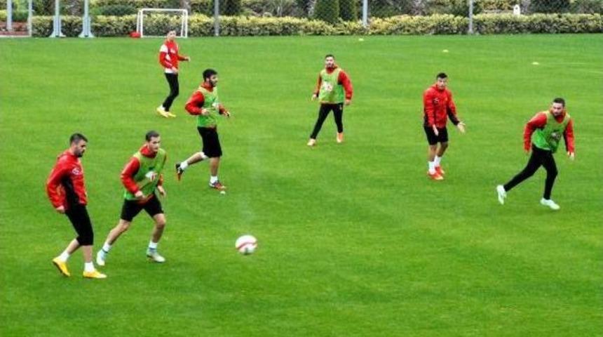 Eskişehirspor Ilk Idmanını Yaptı
