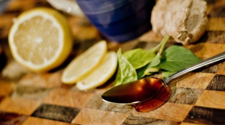 G&uuml;nde 2 Yemek Kaşığı T&uuml;ketin ve G&ouml;beğinize Elveda Deyin!