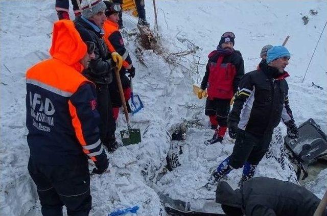 Trabzon&rsquo;da &Ccedil;ığ B&ouml;lgesinde Arama &Ccedil;alışmaları Devam Ediyor 2