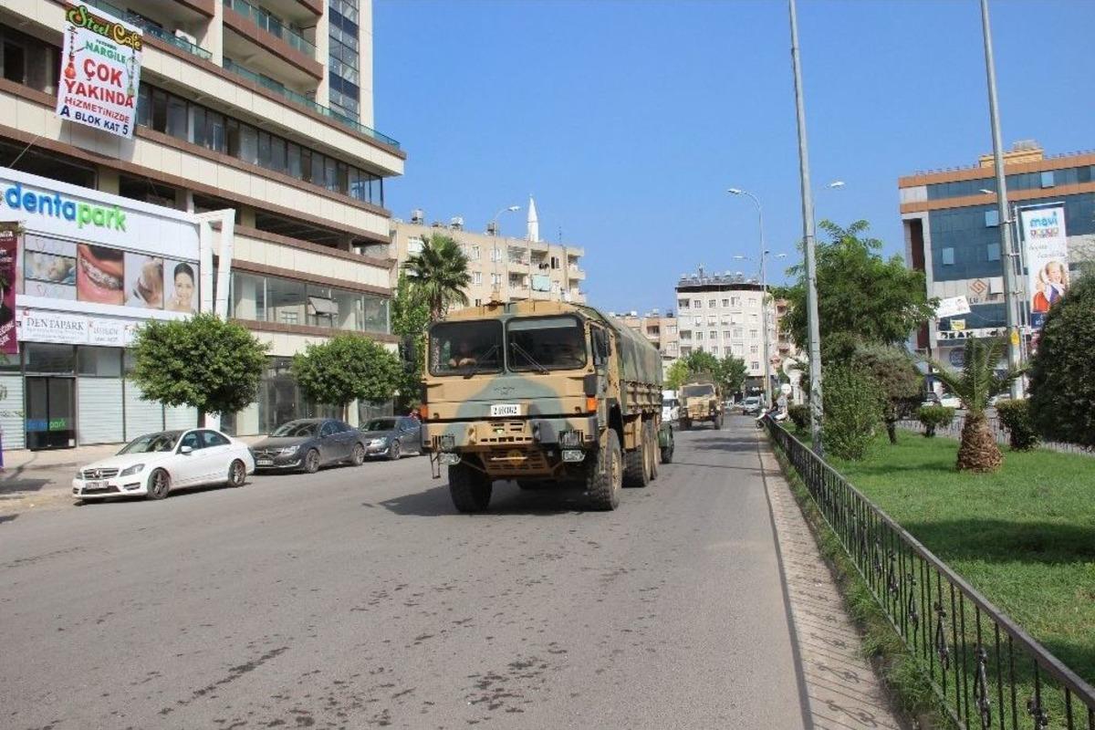 Suriye Sınıra Askeri Sevkiyat S&uuml;r&uuml;yor