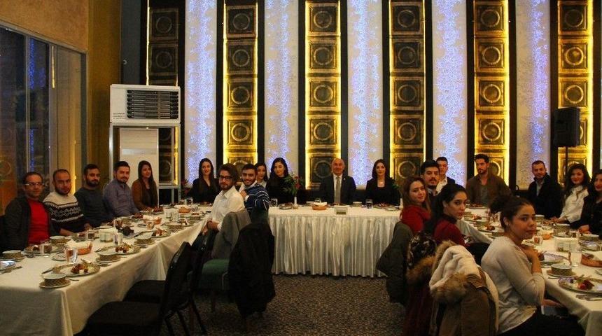 Hk&uuml; &Ouml;ğrencileri Erasmus İle Avrupa&rsquo;da