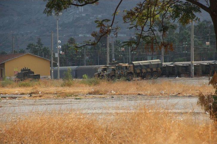 Suriye Sınıra Askeri Sevkiyat Sürüyor G2