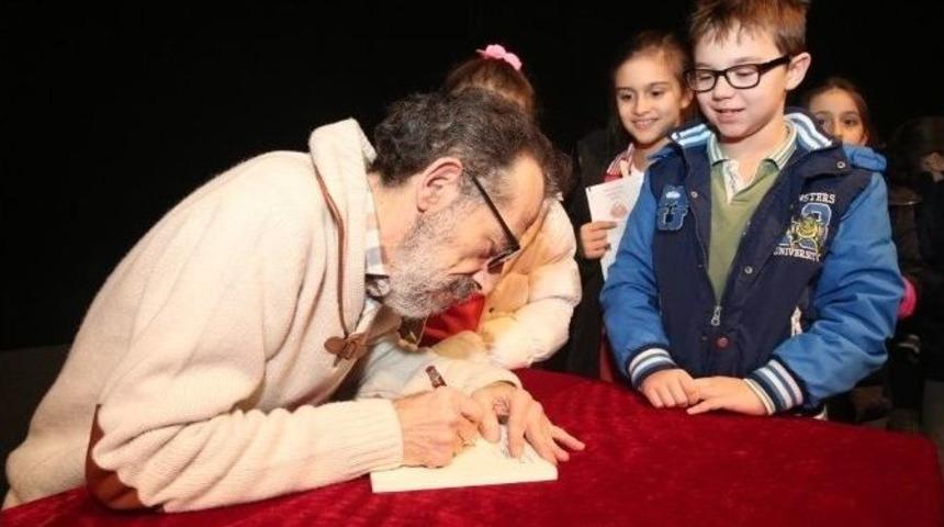 Yazar Muharrem Buhara &Ccedil;ocuklarla Buluştu