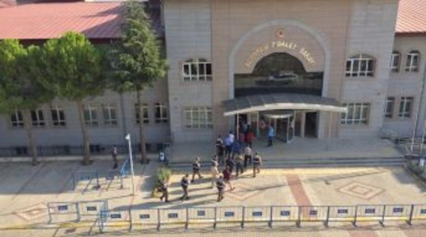 Acıpayam&rsquo;da Fet&ouml; Operasyonu: 8 Tutuklama