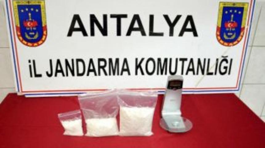 Serik'te uyuşturucu operasyonu