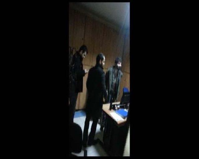 Yüksekova da 2 avukatın gözaltı görüntüleri 3