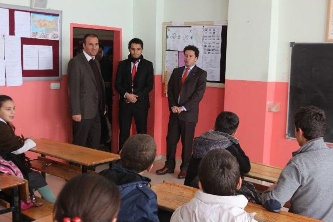 Mollakent Ortaokulunda K&uuml;t&uuml;phane A&ccedil;ılışı