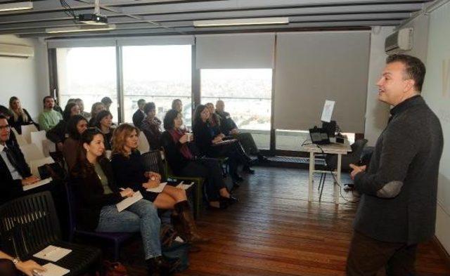 Alexander Kjerulf: İş te  Mutluluğu Asıl Etkileyen Iki Fakt&ouml;r, Sonu&ccedil; Ve Ilişkilerdir 1