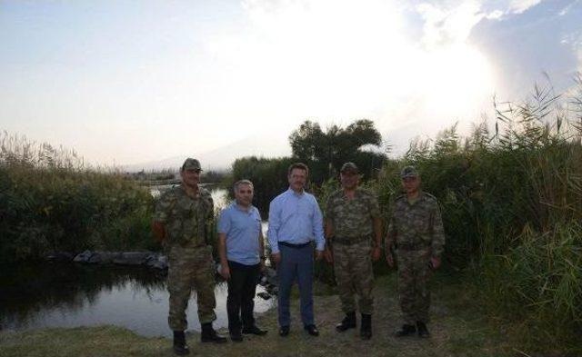 Vali Ünlü, Türkiye- İran Sınırında Incelemelerde Bulundu