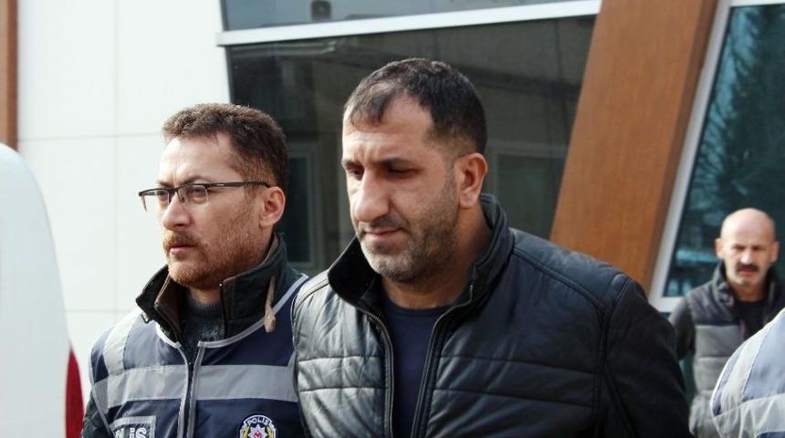 Cinayet Zanlıları Yunanistan&rsquo;a Ka&ccedil;arken Yakalandı