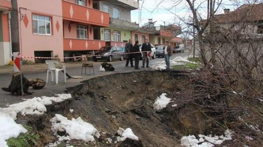 Alaplı&rsquo;da Heyelan