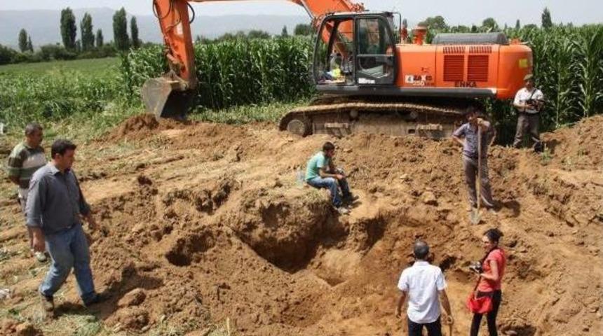 Tire'de toprağı kazdık&ccedil;a 'tarih' &ccedil;ıkıyor