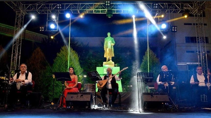 Neşet Ertaş Y&ouml;reler Renkler&rsquo;de Anıldı