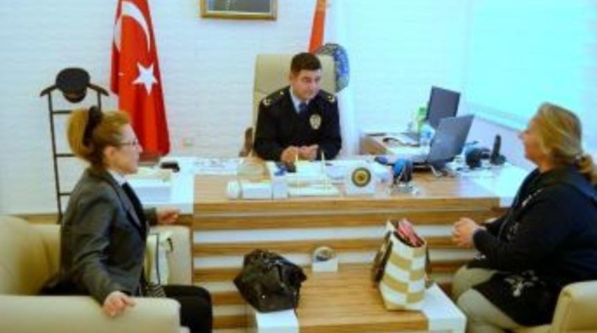 Kadın İşg&uuml;c&uuml;n&uuml; Geliştirme Derneği&rsquo;nden Burs Desteği