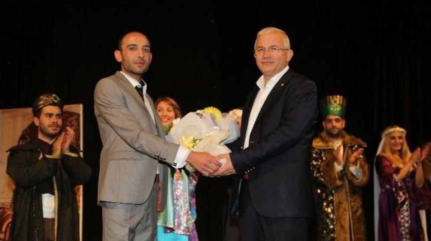 Torbalı&rsquo;da Tiyatro G&uuml;nleri Başladı