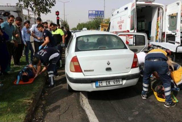 Çocuklar Yaralıya Müdahaleyi Korkuyla Izledi