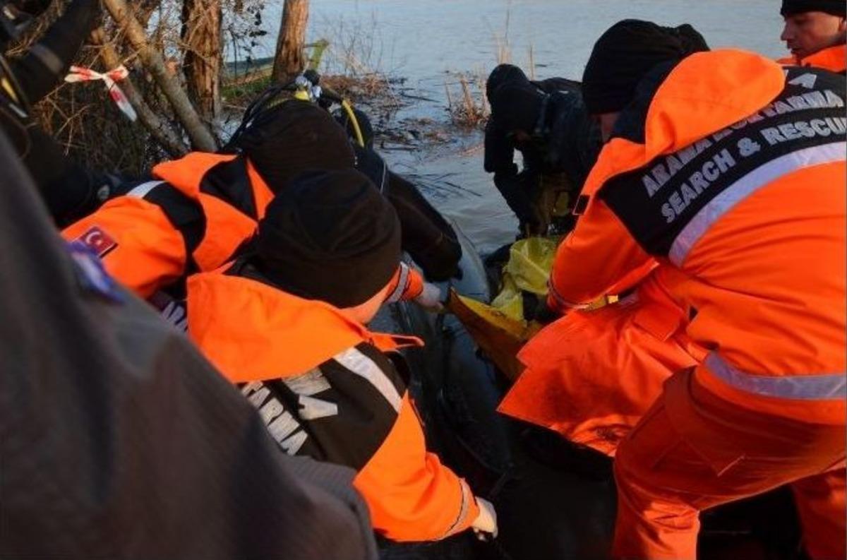 G&ouml;lde Kaybolan 4 Kişiden 3&rsquo;&uuml;n&uuml;n Cesedi Bulundu