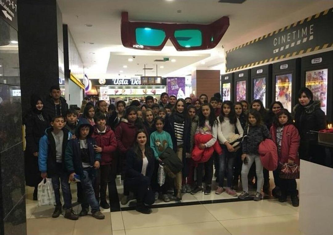 &Ouml;ğrenciler "kucak Dolusu Hayaller" Projesi Kapsamında Eskişehir&rsquo;i Gezdi