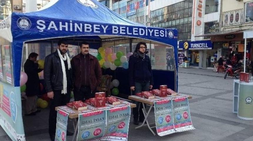 Siyer Yarışması İ&ccedil;in Stant Kuruldu