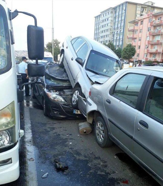 Tekirdağ'da Zincirleme Kaza: 7 Yaralı