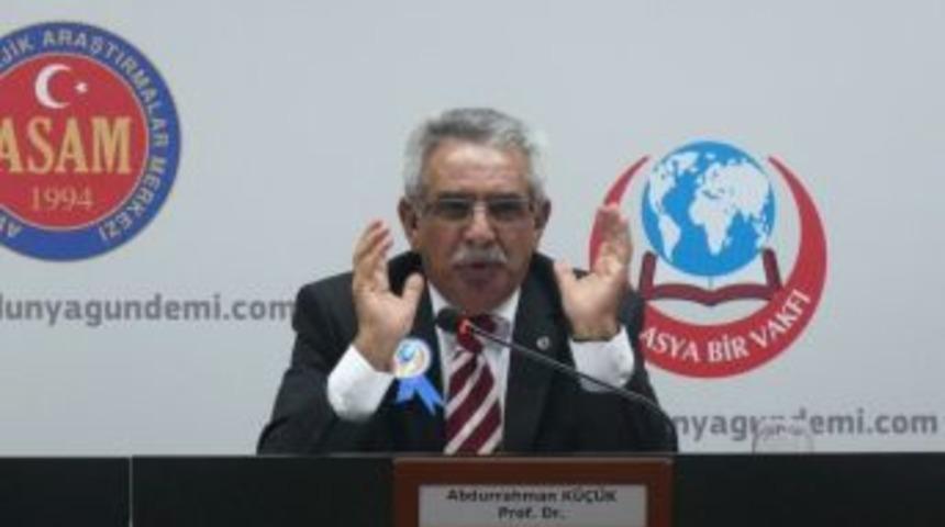 Prof.dr. K&uuml;&ccedil;&uuml;k: &ldquo;t&uuml;rk Milleti Yargılanacaksa Soykırımdan Değil Soy Korumadan Yargılanmalıdır&rdquo;