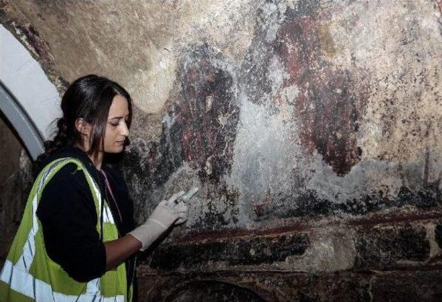 800 Yıllık Kilisede Duvar Resmi Sağlamlaştırma Çalışmaları Başladı