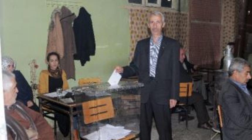 &Ccedil;elikhan Mhp İl&ccedil;e Kongresi Yapıldı