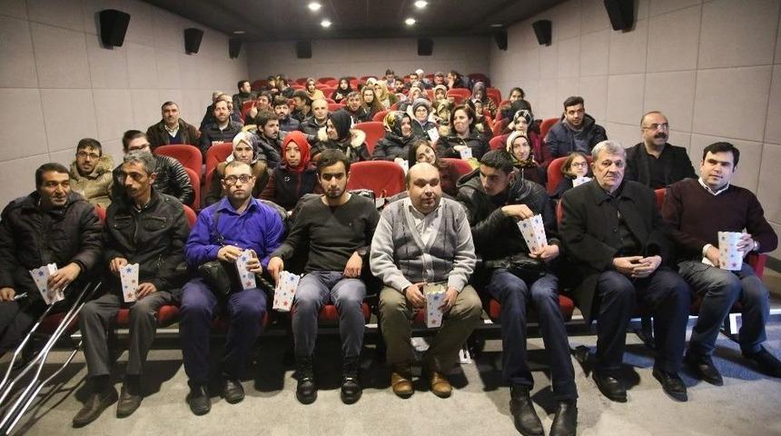 Engelliler İ&ccedil;in &Uuml;niversitede Film G&ouml;sterimi