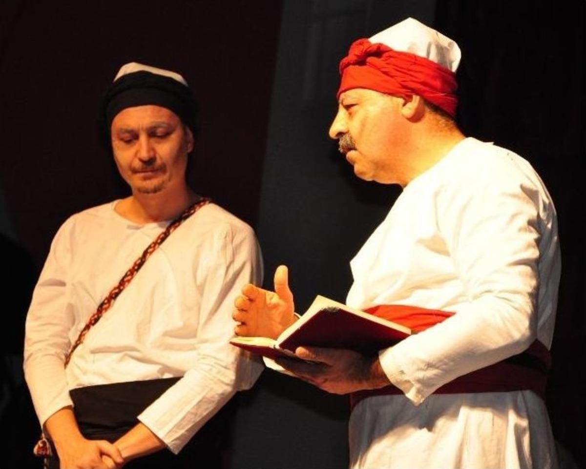 Yunus Emre Manisa&rsquo;da Tiyatroyla Anıldı
