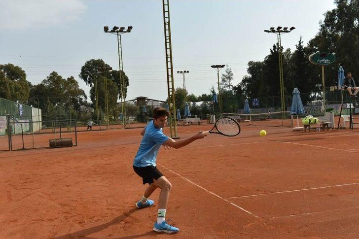 Teniste, Büyükler Kış Kupası Heyecanı G1