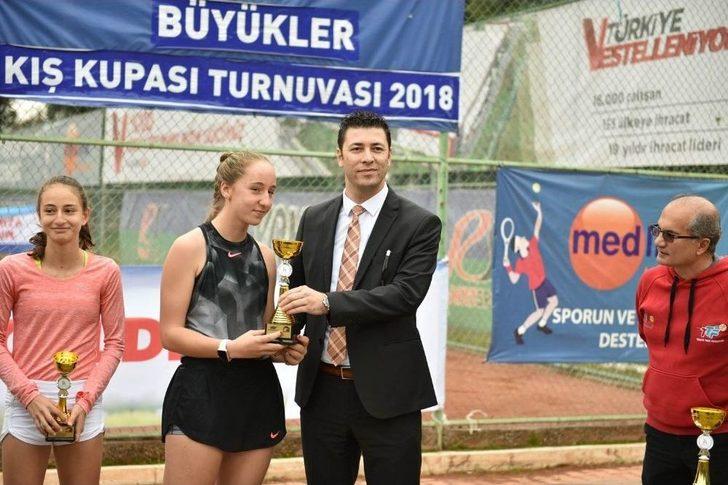 Teniste, Büyükler Kış Kupası Heyecanı G3