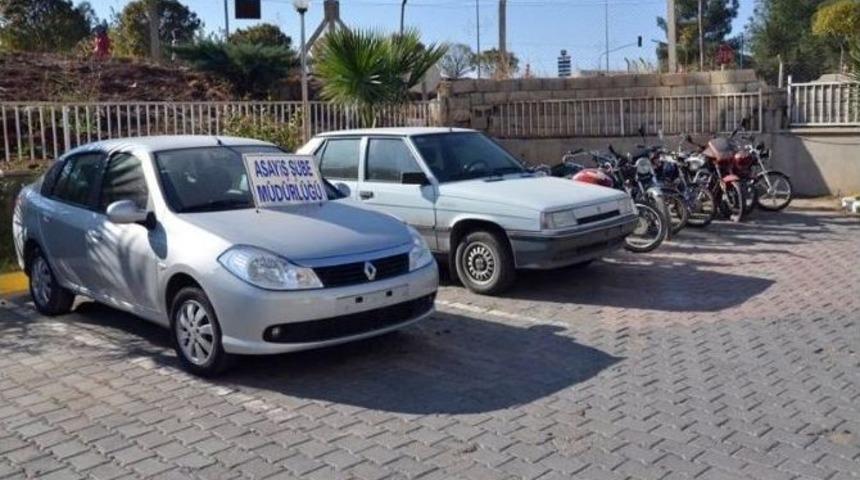 &Ccedil;alınan D&ouml;rt Otomobil Sahiplerine Teslim Edildi