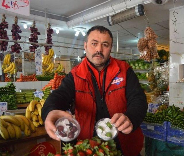 Erik İle Kirazın Fiyatı Cumhuriyet Altını İle Yarışıyor