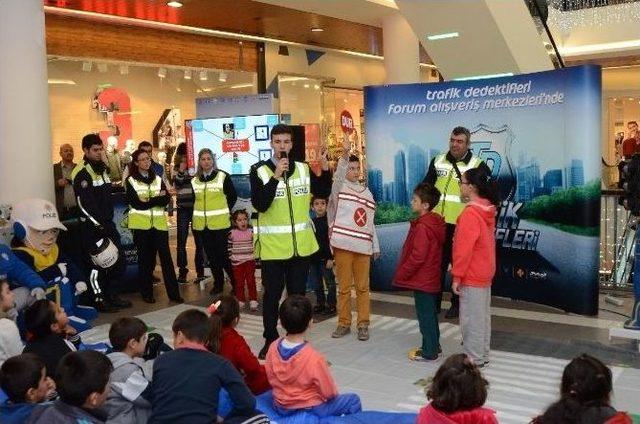 Çocuk Ve Gençler “trafik Dedektifi” Oldu