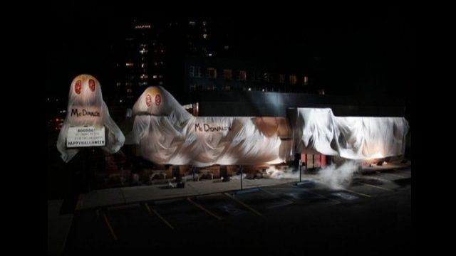 ABD'deki Bir Burger King Şubesinden Yılın Cadılar Bayramı Şakası!