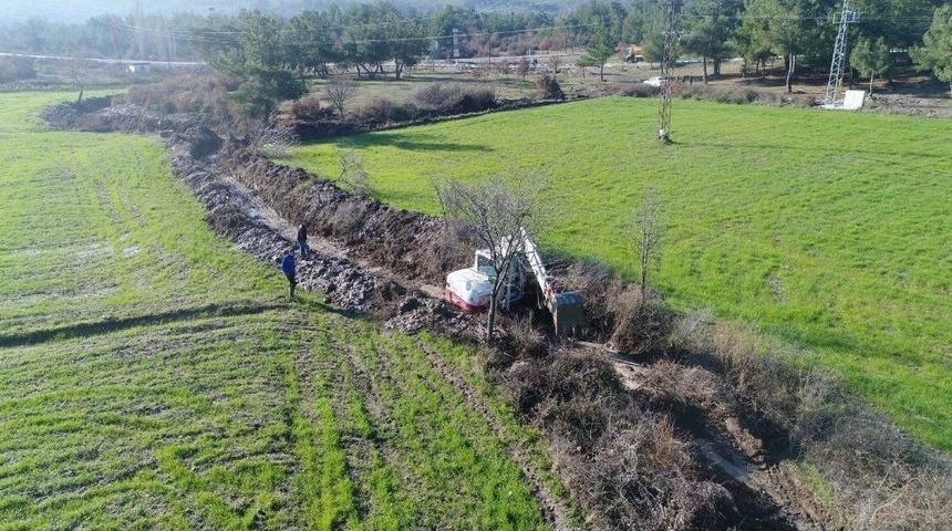 Ortak&ouml;y Mahallesi&rsquo;ndeki Derede Taşkın Riski Sona Erecek