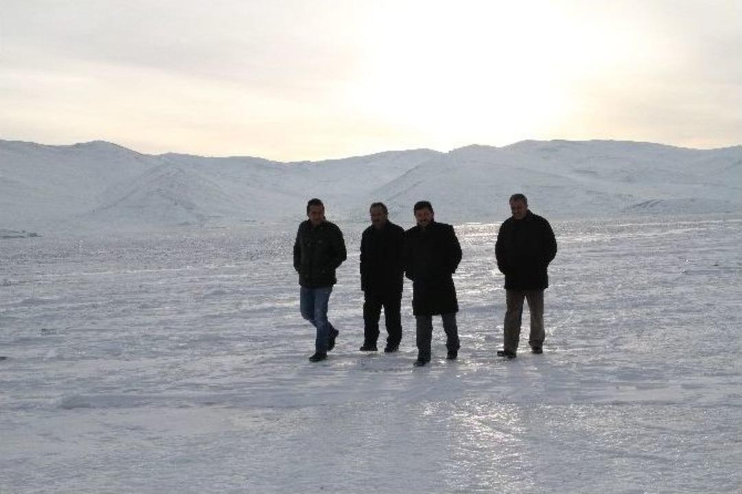 &Ccedil;ıldır&rsquo;da Atlı Kızak Keyfi Başladı