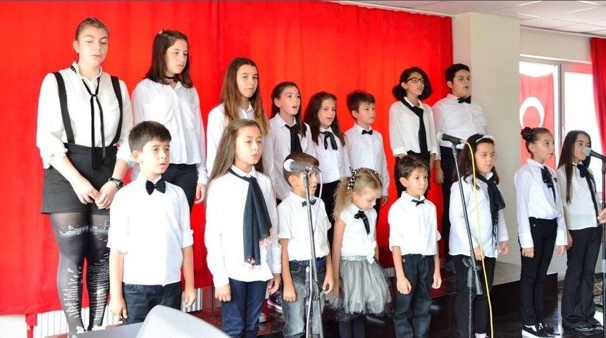 Lapseki&rsquo;de &Ccedil;ocuk Korosu Konseri