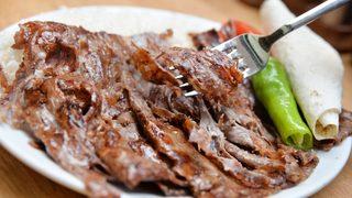 1 kg kıymadan 8 kişilik lezzet: Kıymadan yaprak döner tarifi