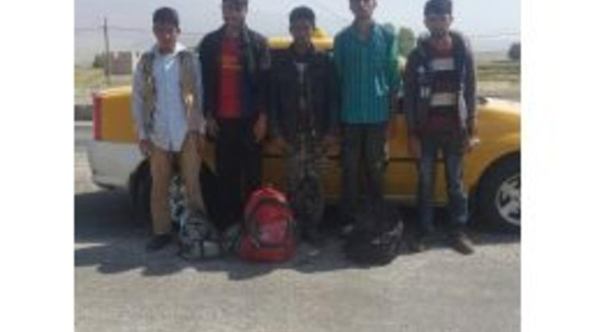 Doğubayazıt&rsquo;ta 10 Ka&ccedil;ak G&ouml;&ccedil;men Yakalandı